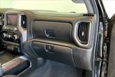 Thumbnail of 2020 Onyx Black GMC Sierra 2500