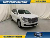 Photo of 2022 White Frost Tricoat GMC Terrain