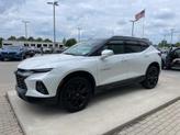 Thumbnail of 2022 Iridescent Pearl Tricoat Chevrolet Blazer
