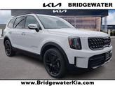 Photo of 2025 Glacial White Pearl Kia Telluride