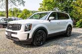 Thumbnail of 2022 Glacial White Pearl Kia Telluride