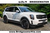Photo of 2022 Glacial White Pearl Kia Telluride