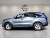 Thumbnail of 2022 Everlasting Silver Kia Sorento