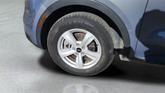 Thumbnail of 2022 Everlasting Silver Kia Sorento