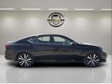 Thumbnail of 2022 Super Black Clearcoat Nissan Altima