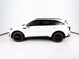 Thumbnail of 2022 Glacial White Pearl Kia Sorento