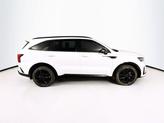 Thumbnail of 2022 Glacial White Pearl Kia Sorento