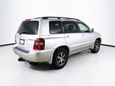 Thumbnail of 2005 Millennium Silver Toyota Highlander