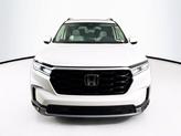 Thumbnail of 2025 Platinum White Pearl Honda Pilot