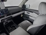 Thumbnail of 2025 Lunar Silver Metallic Honda Pilot