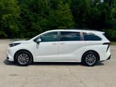 Thumbnail of 2024 Ice Cap Toyota Sienna