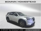 Photo of 2025 Brilliant Silver Metallic Nissan Pathfinder
