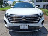 Thumbnail of 2025 Pure White Volkswagen Atlas
