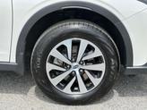 Thumbnail of 2022 Crystal White Pearl Subaru Outback