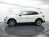 Thumbnail of 2020 White Porsche Cayenne