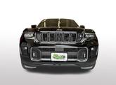 Thumbnail of 2025 Diamond Black Crystal Pearlcoat Jeep Grand Cherokee