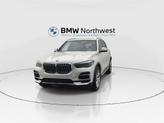 Thumbnail of 2022 Mineral White Metallic BMW X5