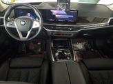 Thumbnail of 2025 Mineral White Metallic BMW X7