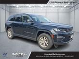 Photo of 2023 Diamond Black Crystal Pearlcoat Jeep Grand Cherokee