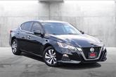 Thumbnail of 2021 Super Black Clearcoat Nissan Altima