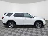 Thumbnail of 2025 Pltn White Honda Pilot