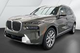 Photo of 2025 Manhattan Green Metallic BMW X7