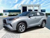 Photo of 2023 Silver Toyota Highlander