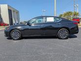 Thumbnail of 2023 Super Black Clearcoat Nissan Altima