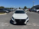 Thumbnail of 2023 Pearl White Tricoat Nissan Altima
