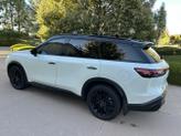 Thumbnail of 2023 White INFINITI QX60