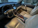Thumbnail of 2012 White Toyota Highlander