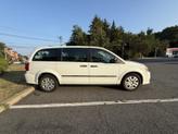 Thumbnail of 2015 White Dodge Grand Caravan