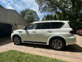 Photo of 2019 White INFINITI QX80