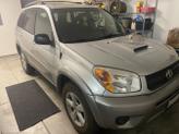 Photo of 2004 Silver Toyota RAV4