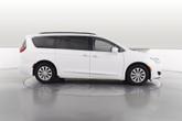 Photo of 2017 White Chrysler Pacifica