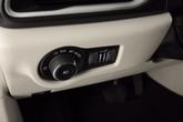Thumbnail of 2017 White Chrysler Pacifica