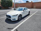 Photo of 2017 White INFINITI Q60