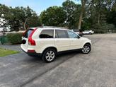 Photo of 2010 White Volvo XC90