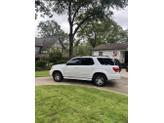 Photo of 2007 White Toyota Sequoia