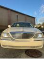 Thumbnail of 2004 White Lincoln Town Car