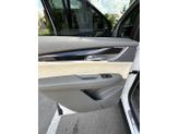Thumbnail of 2020 White Cadillac XT6