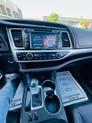 Thumbnail of 2015 Blue Toyota Highlander