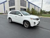 Thumbnail of 2015 White Kia Sorento