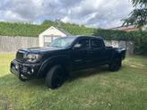 Photo of 2011 Black Toyota Tacoma