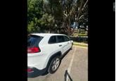 Thumbnail of 2016 White Jeep Cherokee