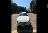 Photo of 2016 White Jeep Cherokee