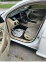 Thumbnail of 2015 White Ford Taurus