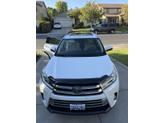 Thumbnail of 2017 White Toyota Highlander