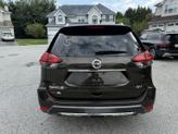 Thumbnail of 2017 Green Nissan Rogue