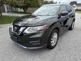 Thumbnail of 2017 Green Nissan Rogue